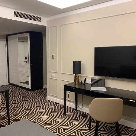 Lena F407 Uzdrowiskowa Park Świnoujście